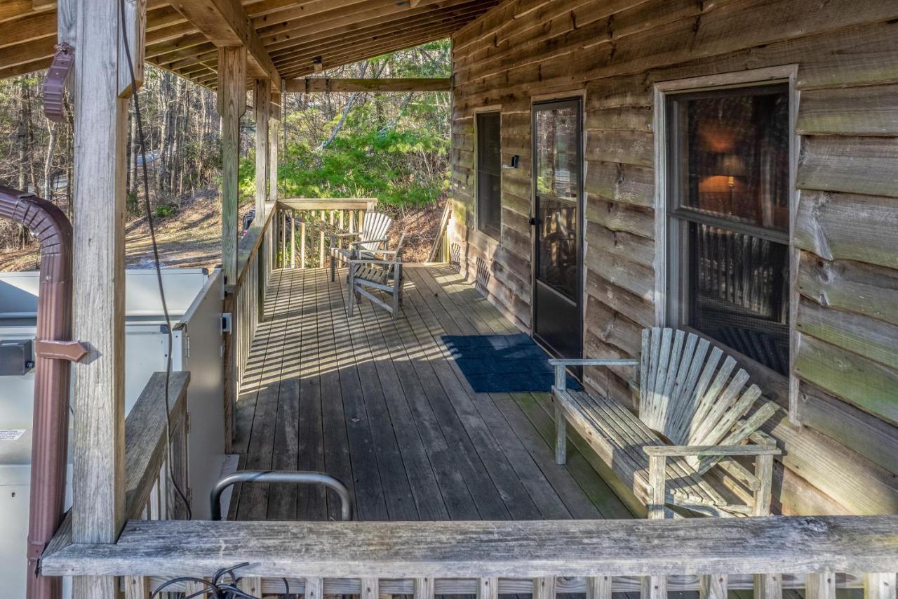 The Scaly Mountain Cabin Exterior photo